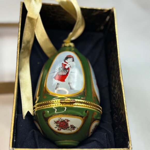 Vintage Hand-Painted Hinged Porcelain Egg Trinket Box With Gold Accents & Ribbon - Picture 4 of 7